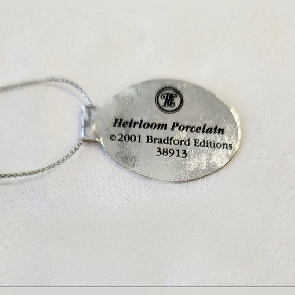 Meadow Daisy Bradford Editions Louis Tiffany Heirloom Porcelain Ornament - Picture 7 of 8